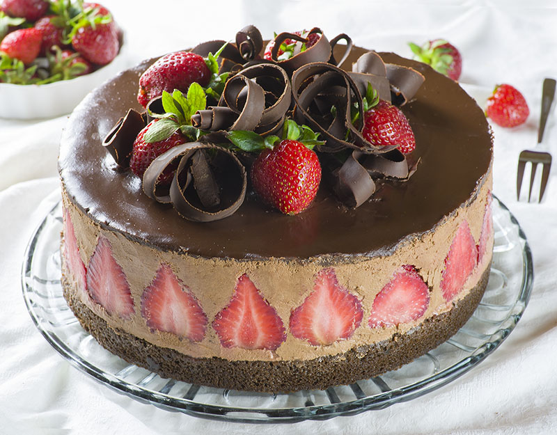 Strawberry-Chocolate-Cake-11.jpg