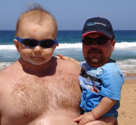 man+baby+daddy+father+child+funny+photoshop+head+swap+image+manipulation+humor.jpg