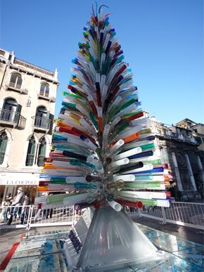 Murano-Glass-Christmas-Tree-in-Venice.jpg