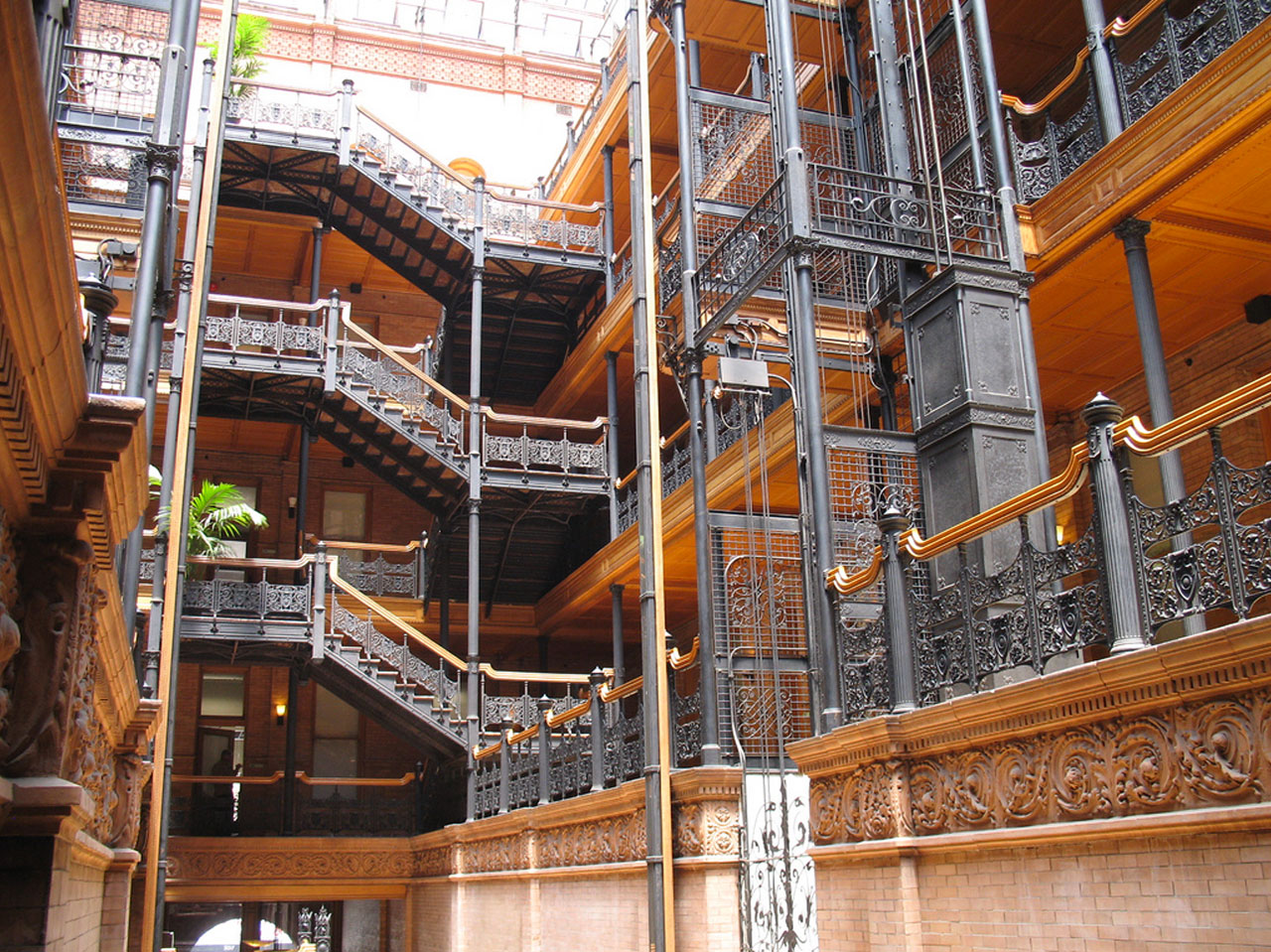 Interior_shot_of_the_Bradbury_Building_showing_lattice_work_-_Photo_by_Luke_Jones.jpg