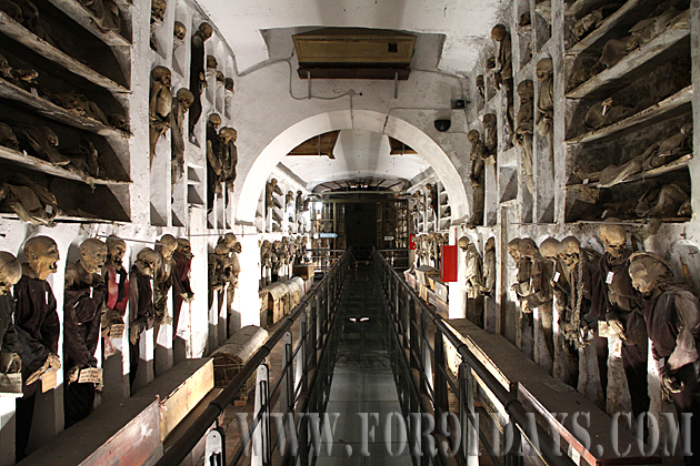 Catacombs-Capuchin-Monks.jpg