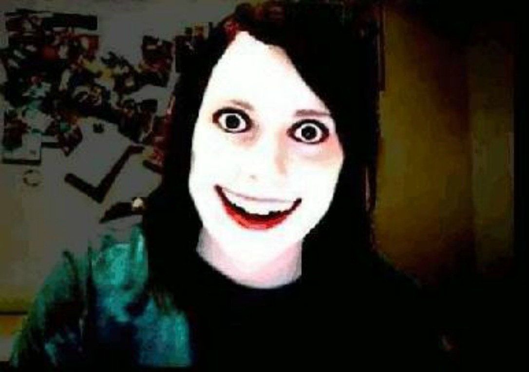 creepy-overly-attached-girlfriend-32818606-1086-765.jpg