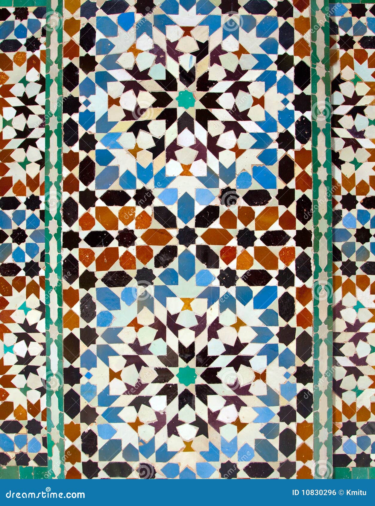 tiles-ali-ben-youssef-madrassa-marrakech-10830296.jpg