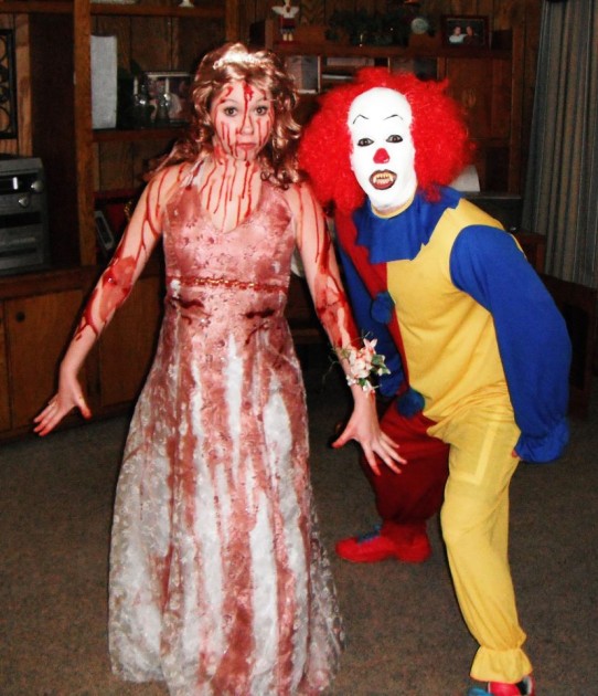 Pennywise-and-Carrie-542x630.jpg