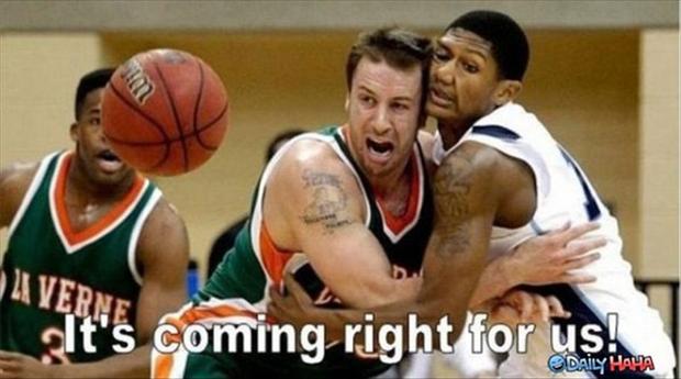 funny-pictures-basketball-players.jpg