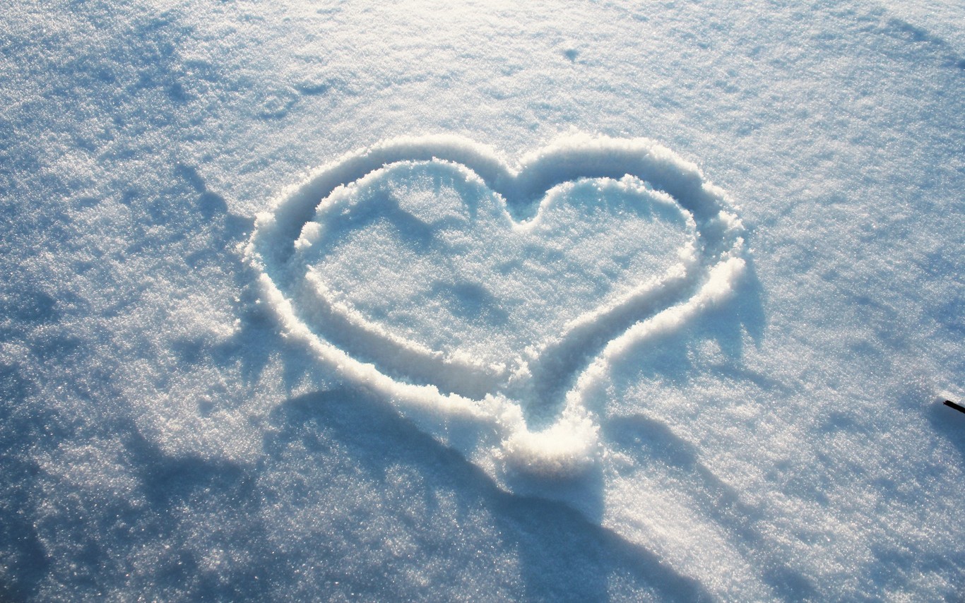 Snow-Heart-Wallpapers-Screensavers1.jpeg