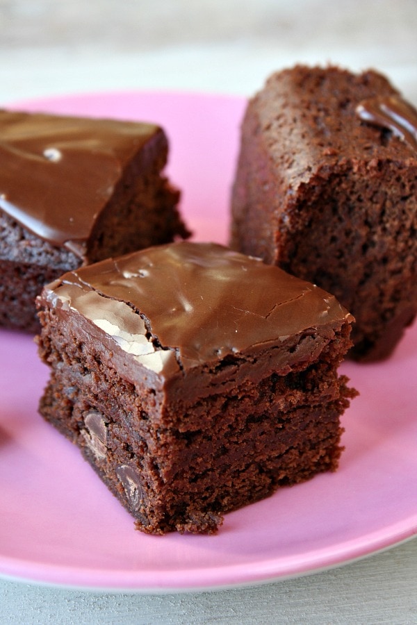 Chocolate-Fudge-Glazed-Brownies.jpg