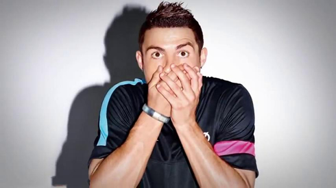 cristiano-ronaldo-586-surprised-look-and-face-after-finding-out-a-secret-in-2012-2013.jpg