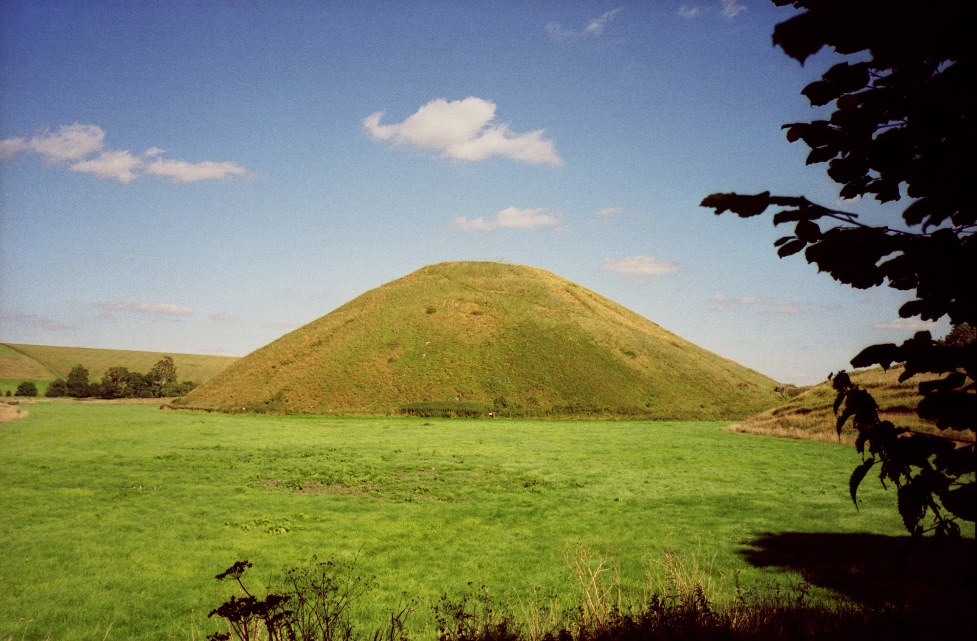 SilburyHill_gobeirne.jpg