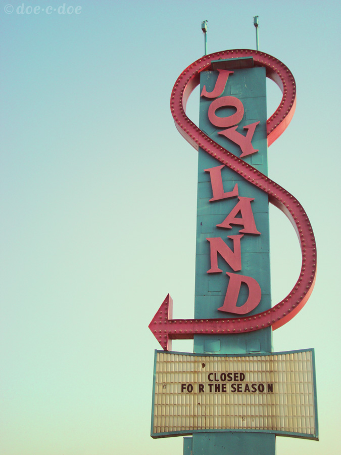 joyland%2Bsign.jpg