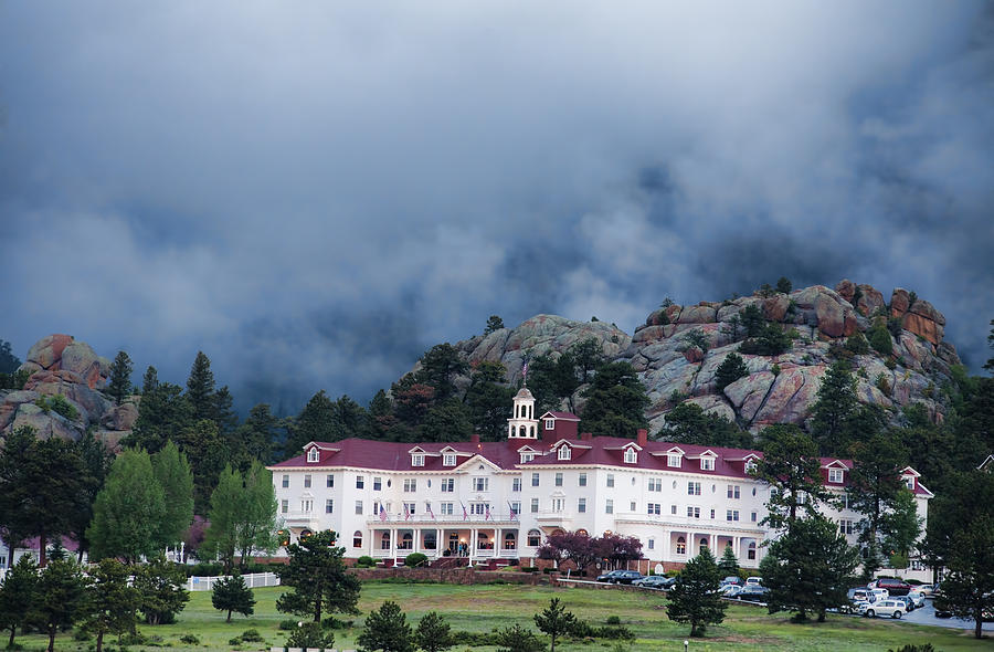 stanley-hotel-at-estes-park-gregory-scott.jpg