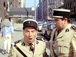 tumblr_pu1qvkl1tc1u1885eo7_250.gifv