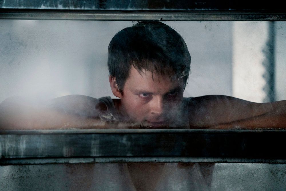 nightflyers-sam-strike.jpg