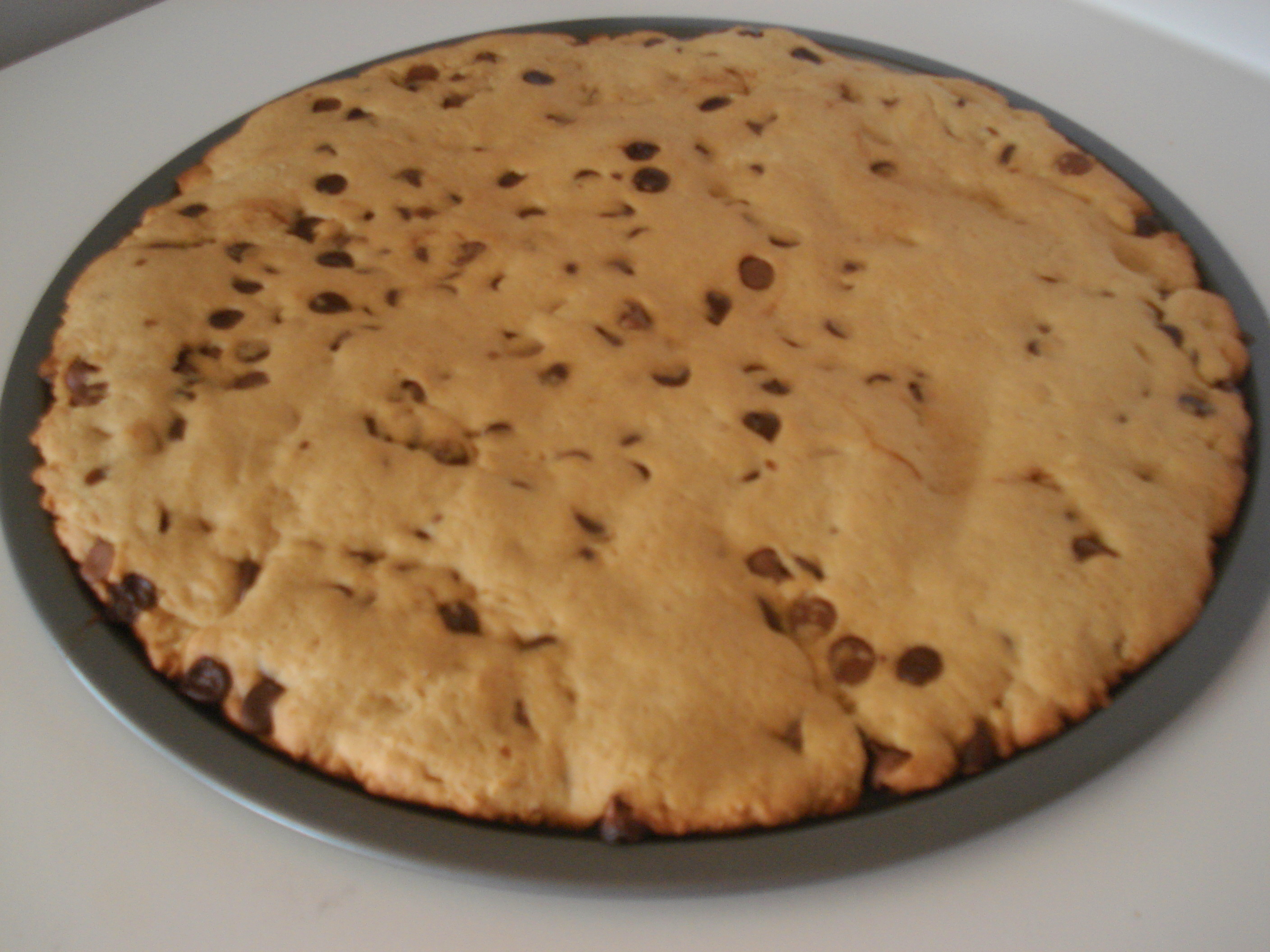 chocolate-chip-cookie-cake.jpg