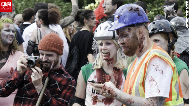 121003041014-zombie-with-cell-phone-story-top.jpg