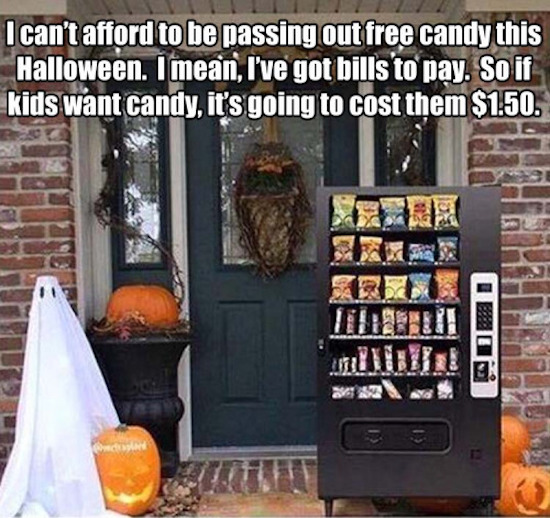 the-best-funny-pictures-of-vending-machine-halloween-candy.jpg