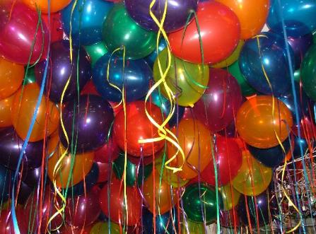 Balloons_on_the_cealing-447x331.jpg