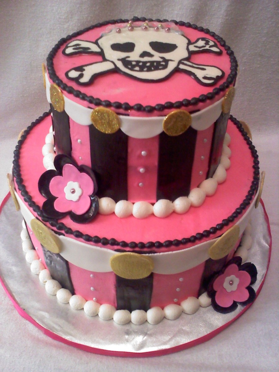 900_4290231IbJ_pirate-princess-birthday-cake.jpg