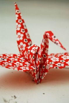d826d63914e2ae0f54cc386792c7a499--origami-cranes-paper-cranes.jpg