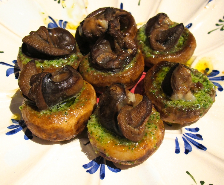 Escargot+Stuffed+Mushrooms+%7C+TastingPage